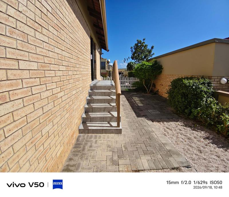 2 Bedroom Property for Sale in Seemeeu Park Western Cape